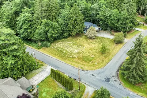 5450 NE Birch Ct, Hansville, WA 98340