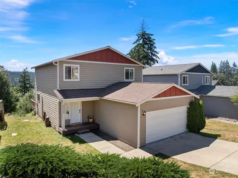 2352 Sand Dollar Rd W, Bremerton, WA 98312