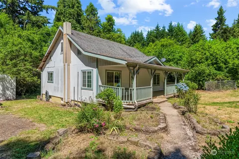 521 Bunker Hill Rd, Longview, WA 98632