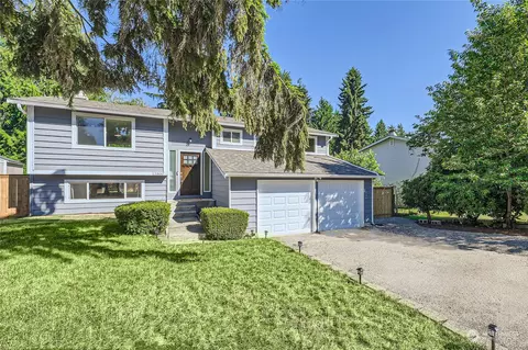 13800 121st Ave NE, Kirkland, WA 98034