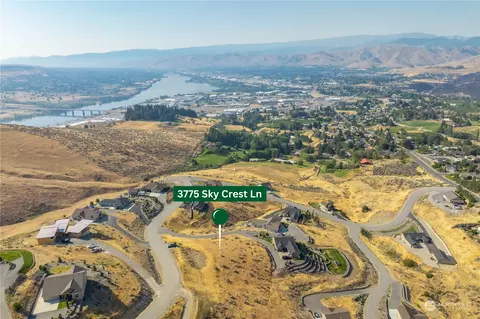 3775 Sky Crest Ln, Wenatchee, WA 98801