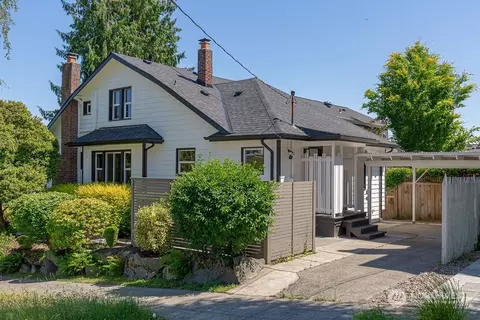 3735 Bagley Ave N, Seattle, WA 98103
