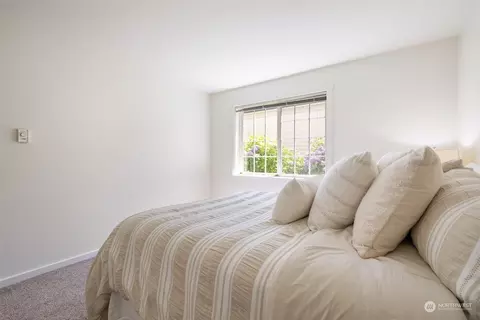 Bedroom - 12404 E Gibson Rd #B105, Everett, WA 98204 photo 1 of 5