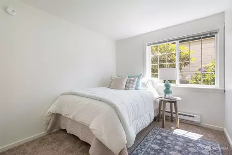 Bedroom - 12404 E Gibson Rd #B105, Everett, WA 98204 photo 4 of 5