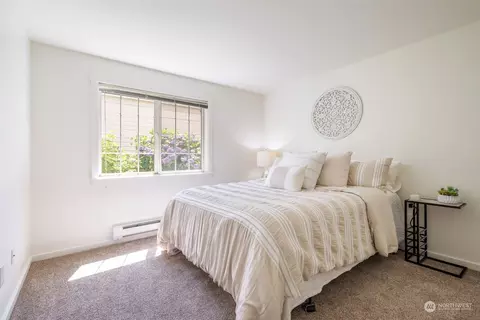 Bedroom - 12404 E Gibson Rd #B105, Everett, WA 98204 photo 2 of 5