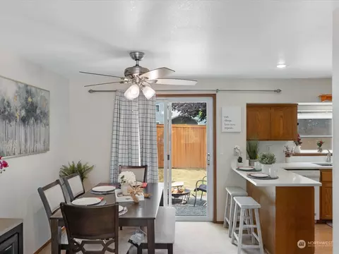 Dining - 9705 1st Ave SE, Everett, WA 98208 photo 2 of 3