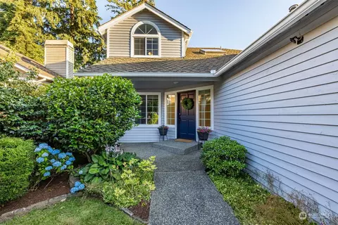 24221 SE 40th Pl, Issaquah, WA 98029