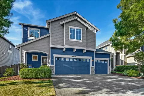 7715 NE 201st Pl, Kenmore, WA 98028