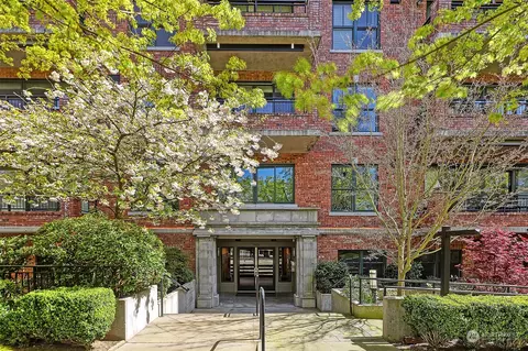 1414 1st Ave W #402, Seattle, WA 98119