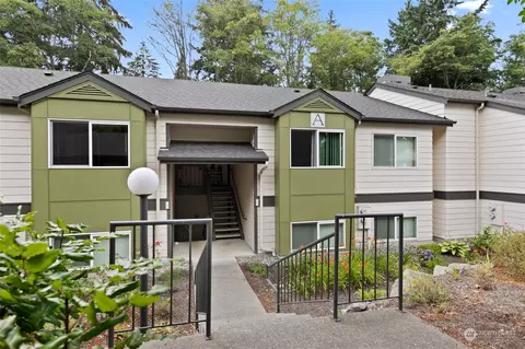 31500 33rd Pl SW #A201, Federal Way, WA 98023
