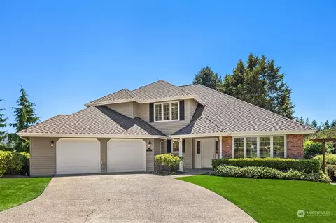 24459 SE 44th Pl, Issaquah, WA 98029