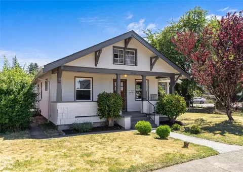 1035 S Ferry St, Tacoma, WA 98405