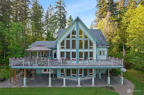 34307 Tanwax Dr E, Eatonville, WA 98328