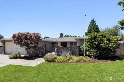 545 Bulldog St SE, Lacey, WA 98503