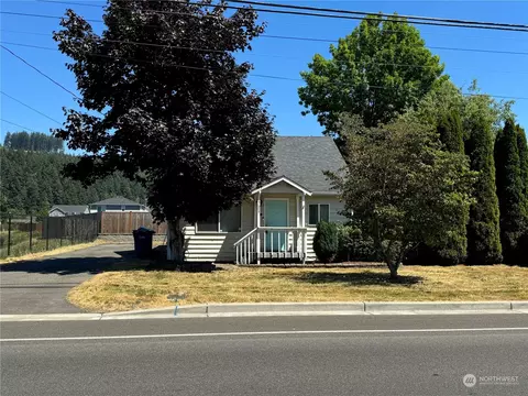5605 Parker Rd E, Sumner, WA 98390
