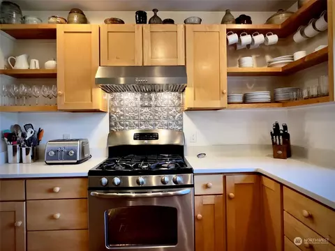 Kitchen - 323 Towne, Sequim, WA 98382 photo 4 of 4