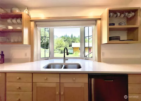 Kitchen - 323 Towne, Sequim, WA 98382 photo 2 of 4