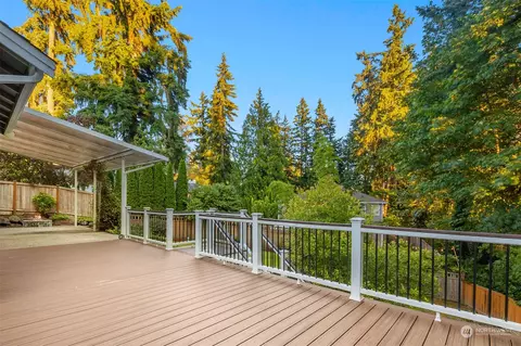 Exterior - 10323 NE 194th St, Bothell, WA 98011 photo 4 of 6