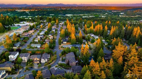 View/Area - 10323 NE 194th St, Bothell, WA 98011 photo 2 of 2