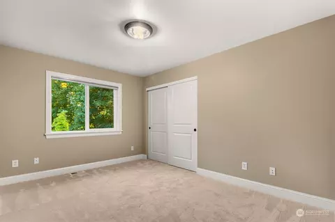 Bedroom - 10323 NE 194th St, Bothell, WA 98011 photo 4 of 5