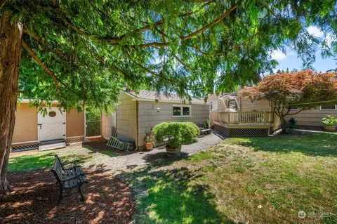 Exterior - 111 74th St SE, Everett, WA 98203 photo 3 of 6