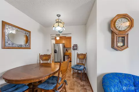 Dining - 111 74th St SE, Everett, WA 98203 photo 1 of 1