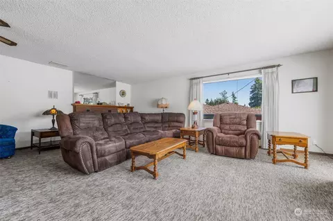 Living - 111 74th St SE, Everett, WA 98203 photo 1 of 7