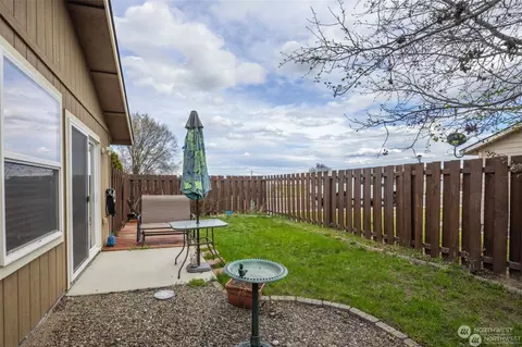 Exterior - 328 Pacific Loop, Kittitas, WA 98934 photo 2 of 5