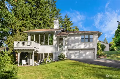 5922 158th Way NE, Redmond, WA 98052