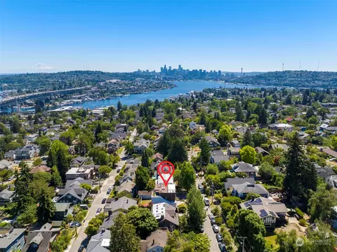 4322 Eastern Ave N, Seattle, WA 98103 photo 30
