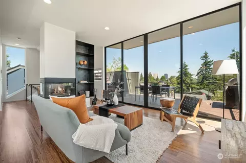 4322 Eastern Ave N, Seattle, WA 98103 photo 8