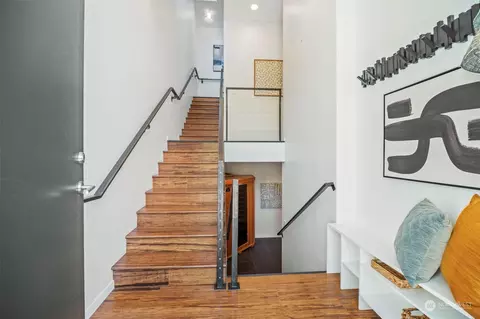 4322 Eastern Ave N, Seattle, WA 98103 photo 4