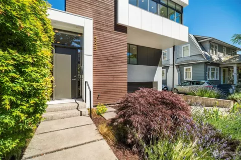 4322 Eastern Ave N, Seattle, WA 98103 photo 35