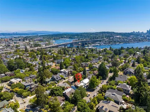 4322 Eastern Ave N, Seattle, WA 98103 photo 34