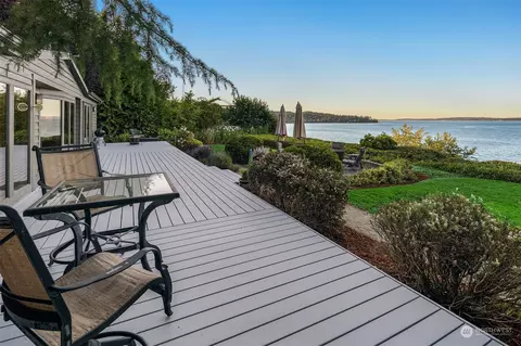 22434 Melchert Way SW, Vashon, WA 98070