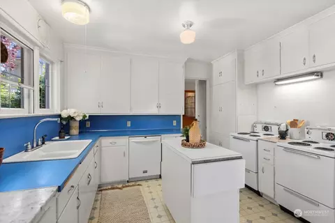 1111 Rucker Ave, Everett, WA 98201 photo 15