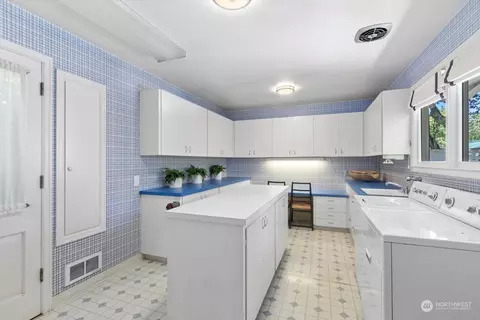 1111 Rucker Ave, Everett, WA 98201 photo 16