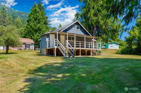 10950 Rockport St, Rockport, WA 98283