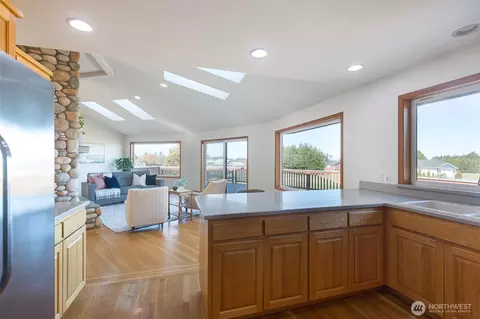Kitchen - 70 Sunset View Ln, Sequim, WA 98382 photo 2 of 2