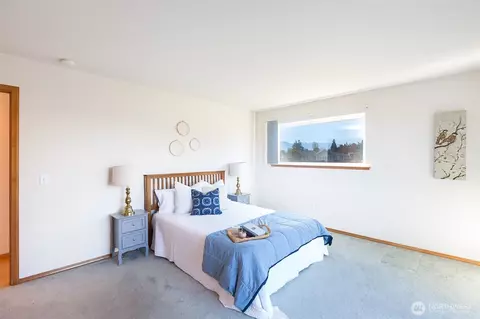 Bedroom - 70 Sunset View Ln, Sequim, WA 98382 photo 2 of 4