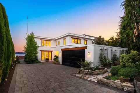 11287 Marine View Dr SW, Seattle, WA 98146