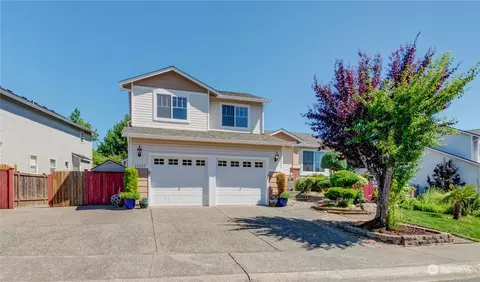 Exterior - 14515 49th Dr SE, Everett, WA 98208 photo 2 of 11