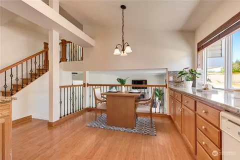 Dining - 14515 49th Dr SE, Everett, WA 98208 photo 1 of 1