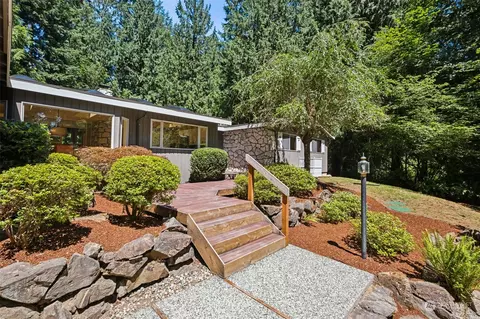 26304 SE 160 St, Issaquah, WA 98027