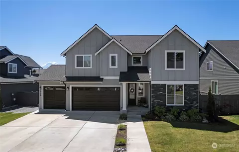 2764 Terry Ct, Enumclaw, WA 98022