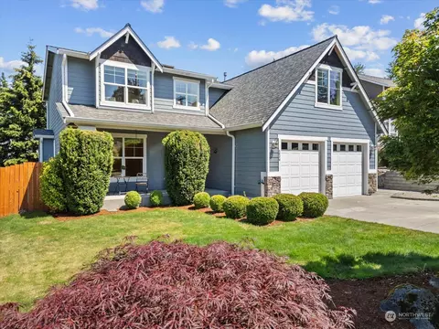 8626 NE 157th St, Kenmore, WA 98028