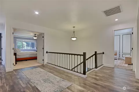 Entry Way - 1208 Daffodil Ave NE, Orting, WA 98360 photo 3 of 3