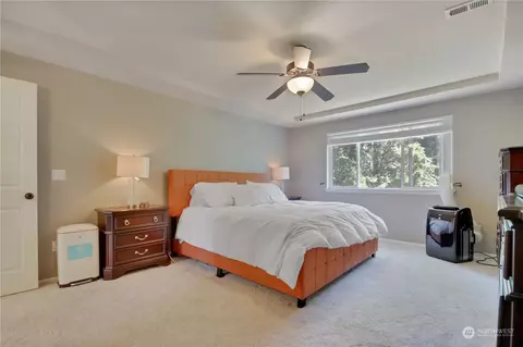 Bedroom - 1208 Daffodil Ave NE, Orting, WA 98360 photo 2 of 4