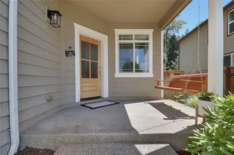 Exterior - 1208 Daffodil Ave NE, Orting, WA 98360 photo 2 of 7
