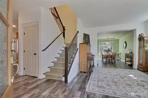 Entry Way - 1208 Daffodil Ave NE, Orting, WA 98360 photo 1 of 3